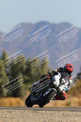 media/Jan-18-2024-Racers Edge (Thu) [[008952c709]]/B Group/Session 4 (Turn 7)/